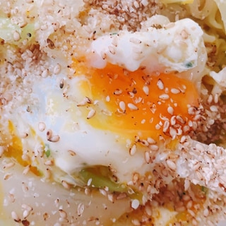 アレンジインスタント☆野菜たっぷり塩たまラーメン